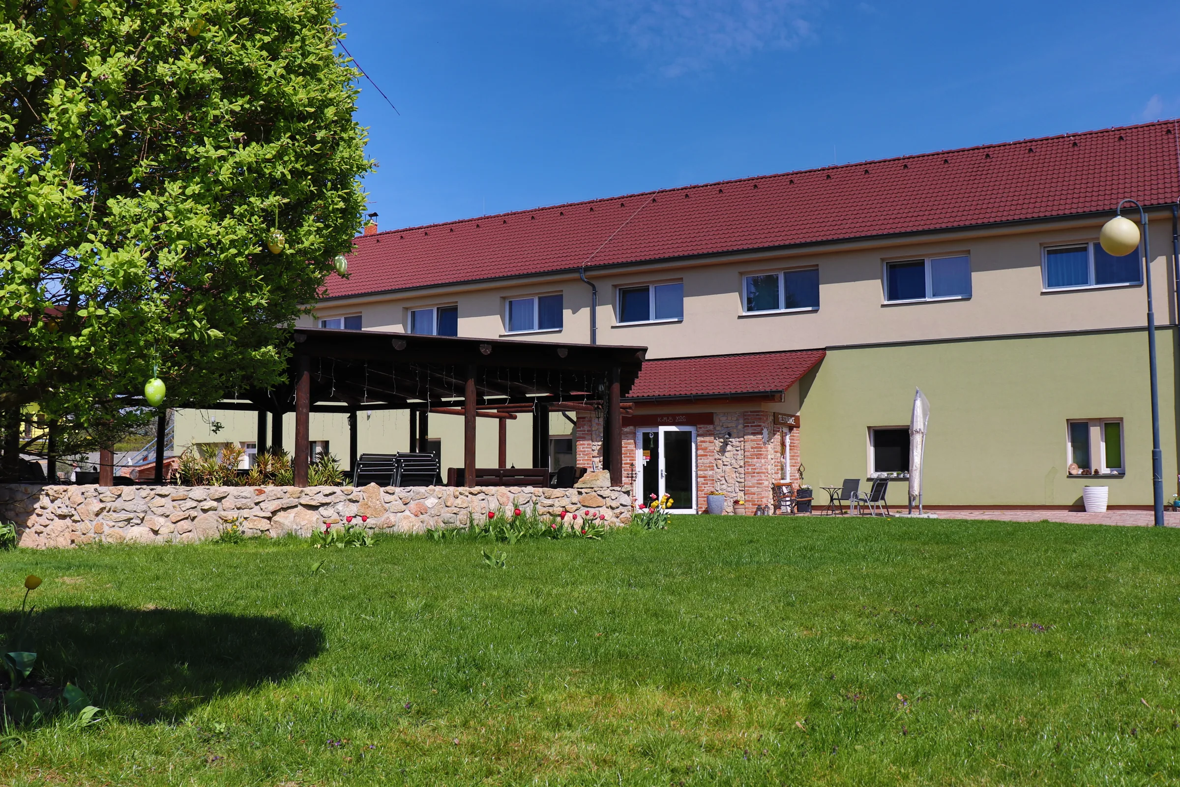 Víceúčelový sál Hotel Dvůr 6